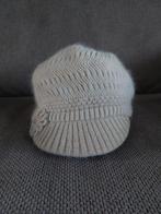 Angora wollen muts met klep, One size fits all, Ophalen of Verzenden, Pet, Onbekend
