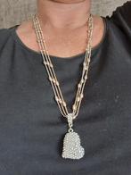 Te koop halsketting bestaande uit 3 kleurige ketting met han, Sieraden, Tassen en Uiterlijk, Kettingen, Overige kleuren, Ophalen of Verzenden
