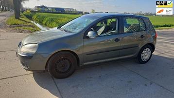 Volkswagen Golf 1.4 Trendline/ AIRCO/ 5 deurs/ bj 2004 beschikbaar voor biedingen