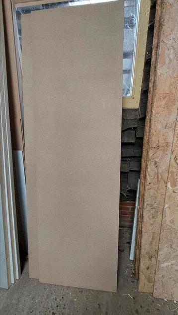  Diverse Mdf platen en houtvezelplaten beschikbaar voor biedingen