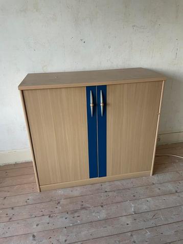 Stevige halfhoge kast – 90x101x45 cm beschikbaar voor biedingen