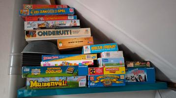 Veel bordspellen voornamelijk voor kinderen beschikbaar voor biedingen