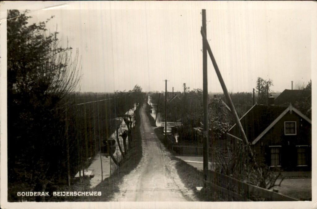 Gouderak - Beijerscheweg - Straatzicht, Ophalen of Verzenden, 1920 tot 1940, Gelopen, Zuid-Holland