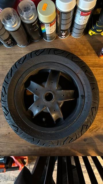 Piaggio Zip achtervelg met band beschikbaar voor biedingen