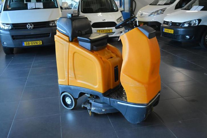 Taski Swingo CO 2100 Amicro Schrobzuigmachine, Auto's, Overige Auto's, Bedrijf, Te koop, Overige brandstoffen, Overige carrosserieën