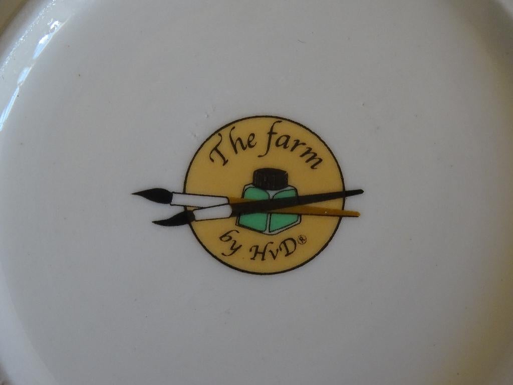 Servies, THE FARM, by HvD, zo goed als nieuw, Ophalen of Verzenden, Overige stijlen, Aardewerk, Schaal of Schalen