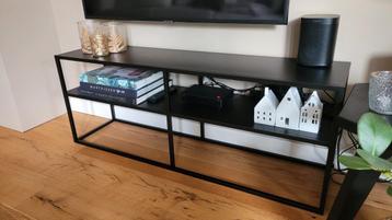 Zwart stalen open tv meubel 120x30x45,5cm beschikbaar voor biedingen