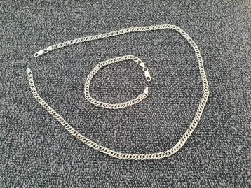 Set zilveren armband en ketting beschikbaar voor biedingen