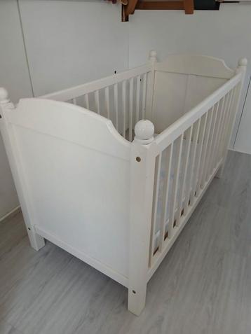 Ledikant beschikbaar voor biedingen