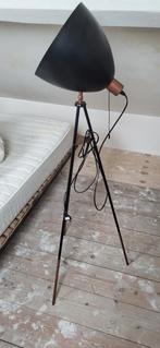 Industriële vloerlamp met statief, Ophalen, Zo goed als nieuw, Metaal, 150 tot 200 cm
