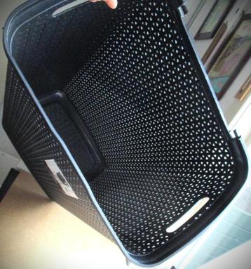 Wasmand zwart~55 liter~Curver style~58 cm hoog beschikbaar voor biedingen