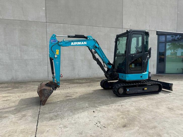 Airman - 2023 - AX33U-7 - Minigraafmachine, Zakelijke goederen, Machines en Bouw | Kranen en Graafmachines, Graafmachine