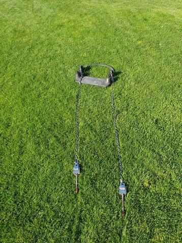 2 Schommels - Gebruikt beschikbaar voor biedingen