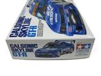 Tamiya 24184 1/24 Calsonic Skyline GT-R (R33), Hobby en Vrije tijd, Modelbouw | Auto's en Voertuigen, Auto, Groter dan 1:32, Nieuw