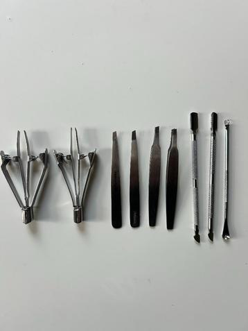 Instrumenten voor schoonheidsspecialiste/pedicure (9 stuks) beschikbaar voor biedingen