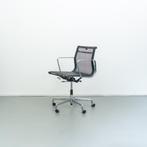 8x Vitra Eames EA 117 Bureaustoel Zwart Netweave - Chroom, Huis en Inrichting, Bureaustoelen, Zwart, Ophalen of Verzenden, Zo goed als nieuw