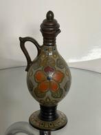 Decoratieve Plateel keramische kan met bloemmotief, Ophalen of Verzenden
