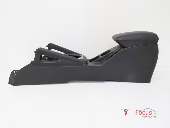 Middenconsoles van een Kia Cee'D, Auto-onderdelen, Interieur en Bekleding, Kia, Gebruikt, 6 maanden garantie, 12 maanden garantie