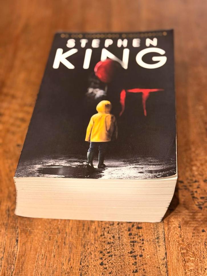 Stephen King - It (Het) in het Nederlands, Boeken, Thrillers, Gelezen, Amerika, Ophalen of Verzenden