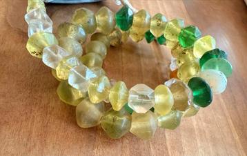 Old vaselind beads beschikbaar voor biedingen