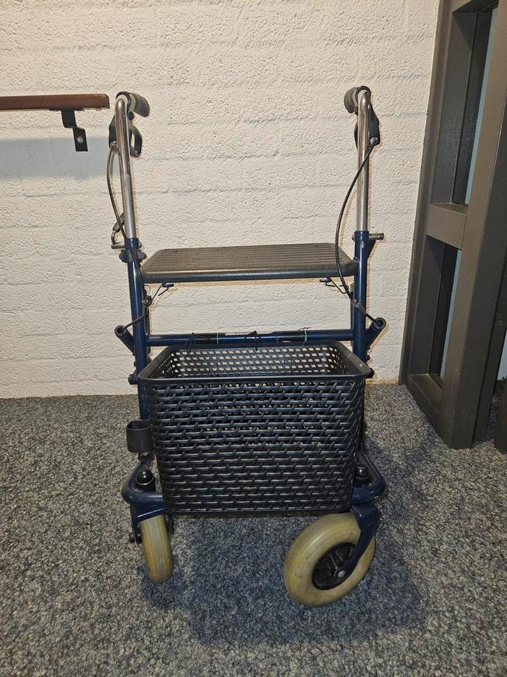 Mooie standaard rollator, Diversen, Rollators, Gebruikt, Lichtgewicht, Ophalen