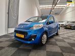 Peugeot 107 2012. Access Accent. MET SLECHTS 77.000 km NAP., Voorwielaandrijving, Euro 5, Gebruikt, Zwart
