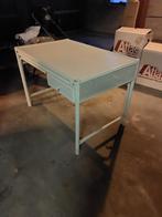 Gratis op te halen.  Buro met stoel, Ophalen, Gebruikt, Bureau