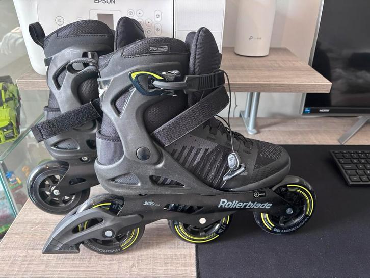 Rollerblade 110 3WD, Sport en Fitness, Skeelers, Zo goed als nieuw, Overige typen, Overige merken, Dames, Heren, Verstelbaar, Ophalen of Verzenden