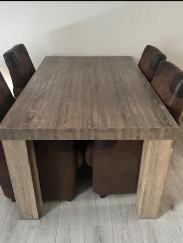 Eettafel 4 pers. beschikbaar voor biedingen