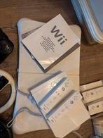 Wii met heleboel toebehoren., Spelcomputers en Games, Spelcomputers | Nintendo Wii, Ophalen of Verzenden, Gebruikt, Met 3 controllers of meer
