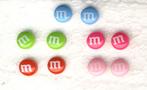 Vijf paar  M&M’s Oorbellen Oorstekers., Overige materialen, Nieuw, Ophalen of Verzenden, Knopjes of Stekers