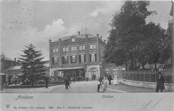 (388-159-015) Arnhem Station beschikbaar voor biedingen