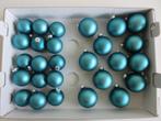 27 Decoris glazen Kerstballen mat turquoise 5,5 en 6,5 cm, Diversen, Kerst, Zo goed als nieuw, Ophalen