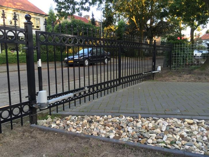 Hekopener Poortopener met montage vanaf €779,- incl. btw, Tuin en Terras, Tuinpoorten, Nieuw, Draaipoort, IJzer, 200 cm of meer