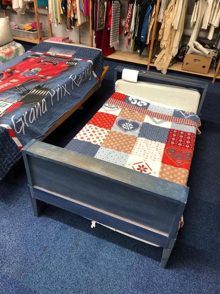 Mee groei bed ikea MP218 WD-028, Kinderen en Baby's, Kinderkamer | Bedden, Zo goed als nieuw, 180 cm of meer, 70 tot 85 cm, Matras