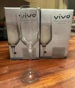🍾🥂 Nieuw in doos! 6 AH Vivo champagne glazen, Ophalen, Glas of Glazen, Nieuw, Glas