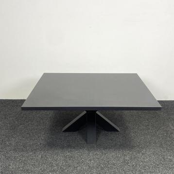 Zwarte Salontafel Met Metalen Kruispoot 25268 beschikbaar voor biedingen