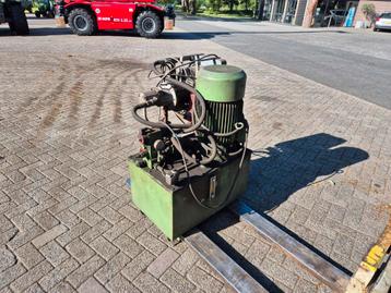 Hydrauliek unit beschikbaar voor biedingen