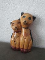 Houten beeldje van twee katten, Ophalen of Verzenden, Gebruikt, Dier