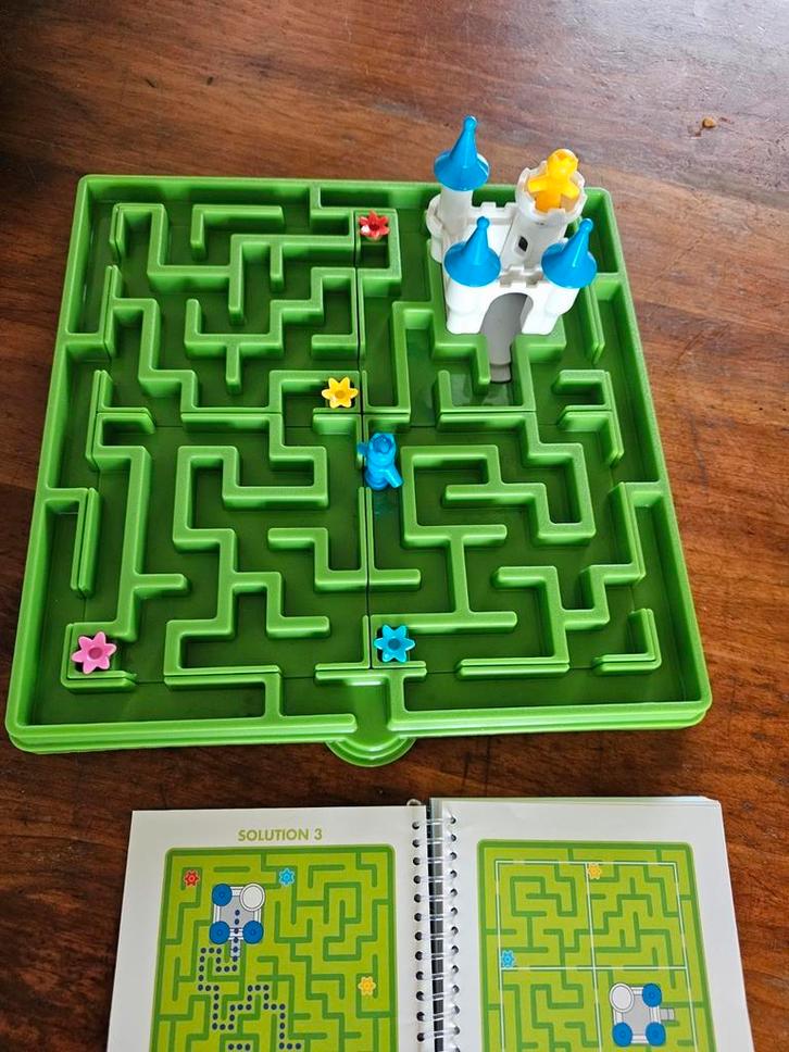 Smart games, Doornroosje, Hobby en Vrije tijd, Gezelschapsspellen | Bordspellen, Zo goed als nieuw, Ophalen of Verzenden