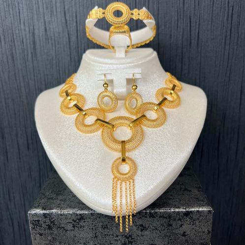 21 karaat gouden set ketting armband ring oorbellen, Sieraden, Tassen en Uiterlijk, Kettingen, Nieuw, Goud, Ophalen of Verzenden
