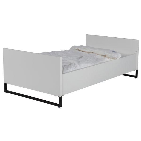 Junior bed 70x140 TWF met zijsteun, Kinderen en Baby's, Kinderkamer | Bedden, Zo goed als nieuw, 140 tot 160 cm, 70 tot 85 cm