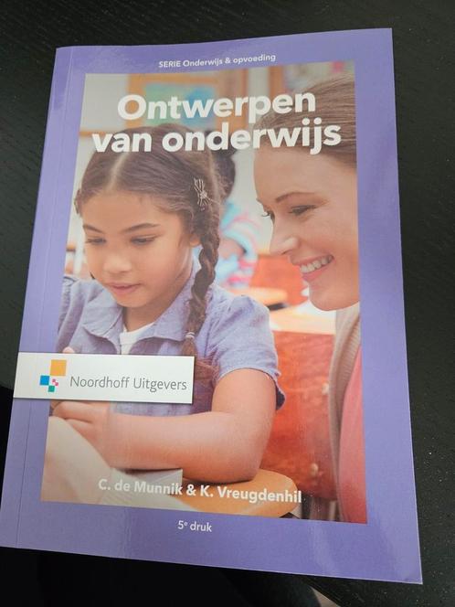 C. de Munnik - Ontwerpen van onderwijs, Boeken, Studieboeken en Cursussen, Zo goed als nieuw, Ophalen of Verzenden