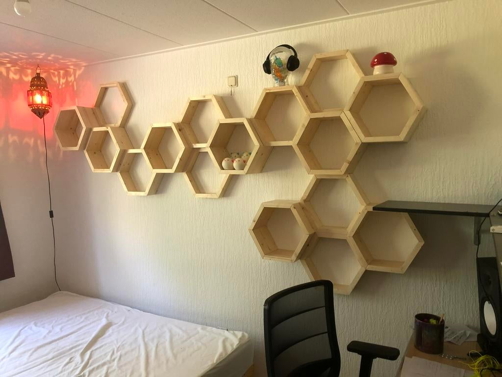 Wandkast hexagonnen, Ophalen, Gebruikt