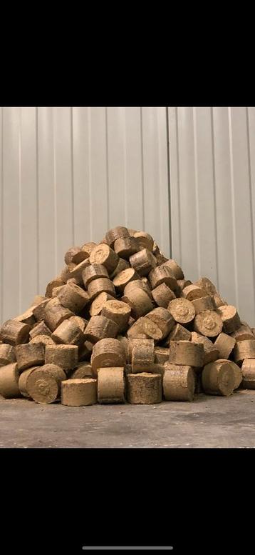 Openhaard hout, briketten,eiken,kachelhout beschikbaar voor biedingen