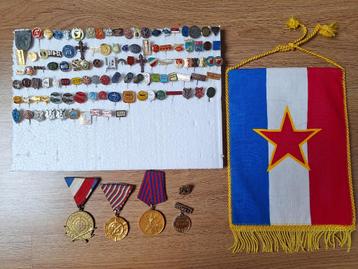 Joegoslavië, Joegoslavisch lot Medailles, Spelden, Emblemen beschikbaar voor biedingen