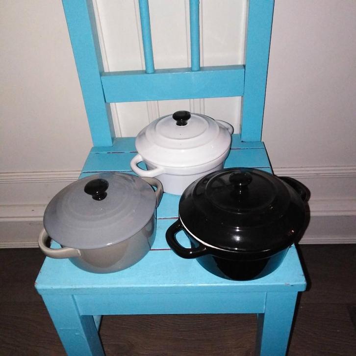 Mini pannetjes met zwarte dop 3 stuks wit, grijs, zwart, Huis en Inrichting, Keuken | Potten en Pannen, Zo goed als nieuw, Overige typen