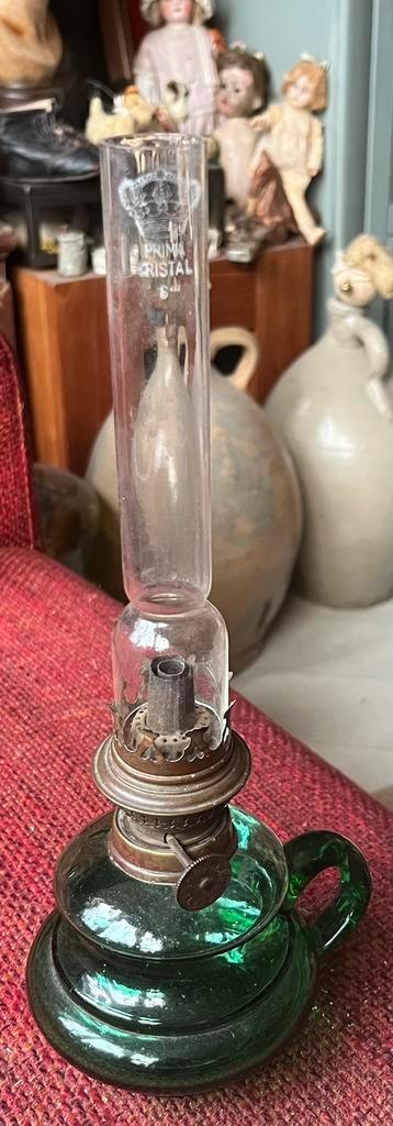 Antieke Olielamp beschikbaar voor biedingen