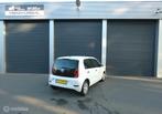 Volkswagen Up! 1.0 BMT take up!, Voorwielaandrijving, Gebruikt, Met garantie (alle), Wit