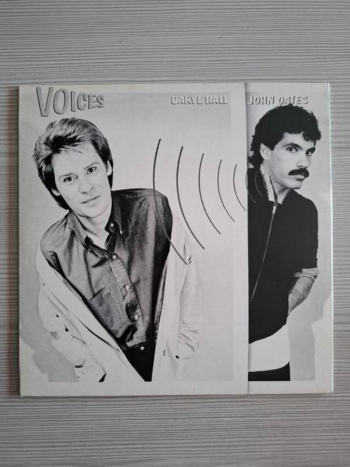 Daryl Hall & John Oates - Voices LP, Cd's en Dvd's, Vinyl | Pop, Gebruikt, 1980 tot 2000, 12 inch, Ophalen of Verzenden